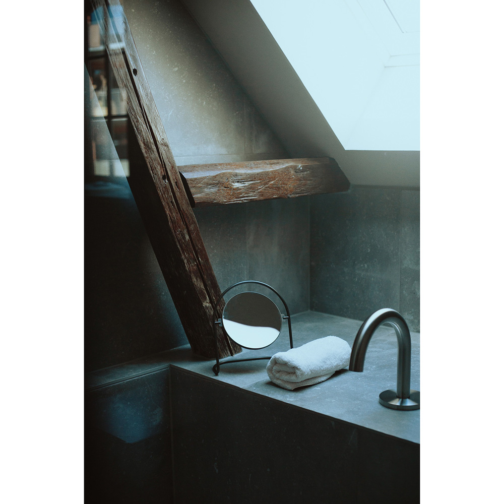 Audo Copenhagen Nimbus Table Mirror / Audo Copenhagen（オドー コペンハーゲン） / 卓上ミラー / ADO10012_dt_05.jpg