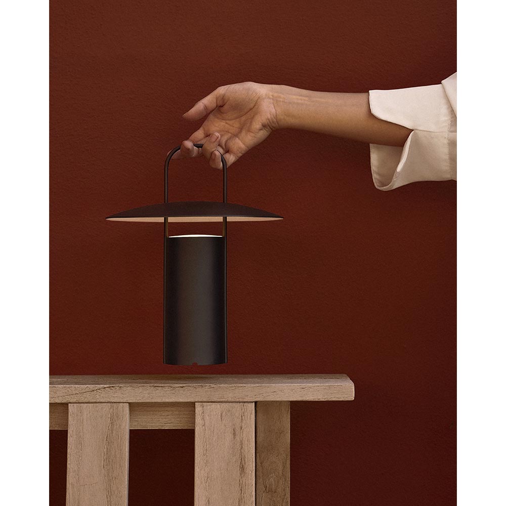 Audo Copenhagen RAY PORTABLE LAMP / Audo Copenhagen（オドー コペンハーゲン） / テーブルランプ・テーブルライト / ADO10020_dt_01.jpg