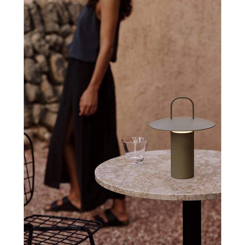 Audo Copenhagen RAY PORTABLE LAMP / Audo Copenhagen（オドー コペンハーゲン） / テーブルランプ・テーブルライト / ADO10020_dt_03.jpg