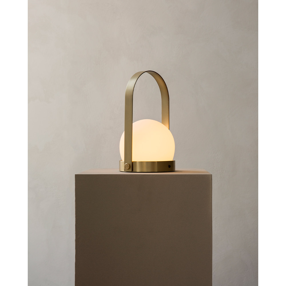 Audo Copenhagen CARRIE PORTABLE LAMP Brushed Brass / Audo Copenhagen（オドー コペンハーゲン） / テーブルランプ・テーブルライト / ADO10025_dt_01.jpg