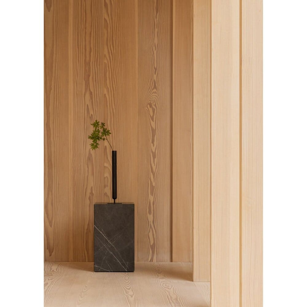 Audo Copenhagen Stance Vase H40 / Audo Copenhagen（オドー コペンハーゲン） / 花器・フラワーベース・花瓶 / ADO10044_dt_05.jpg