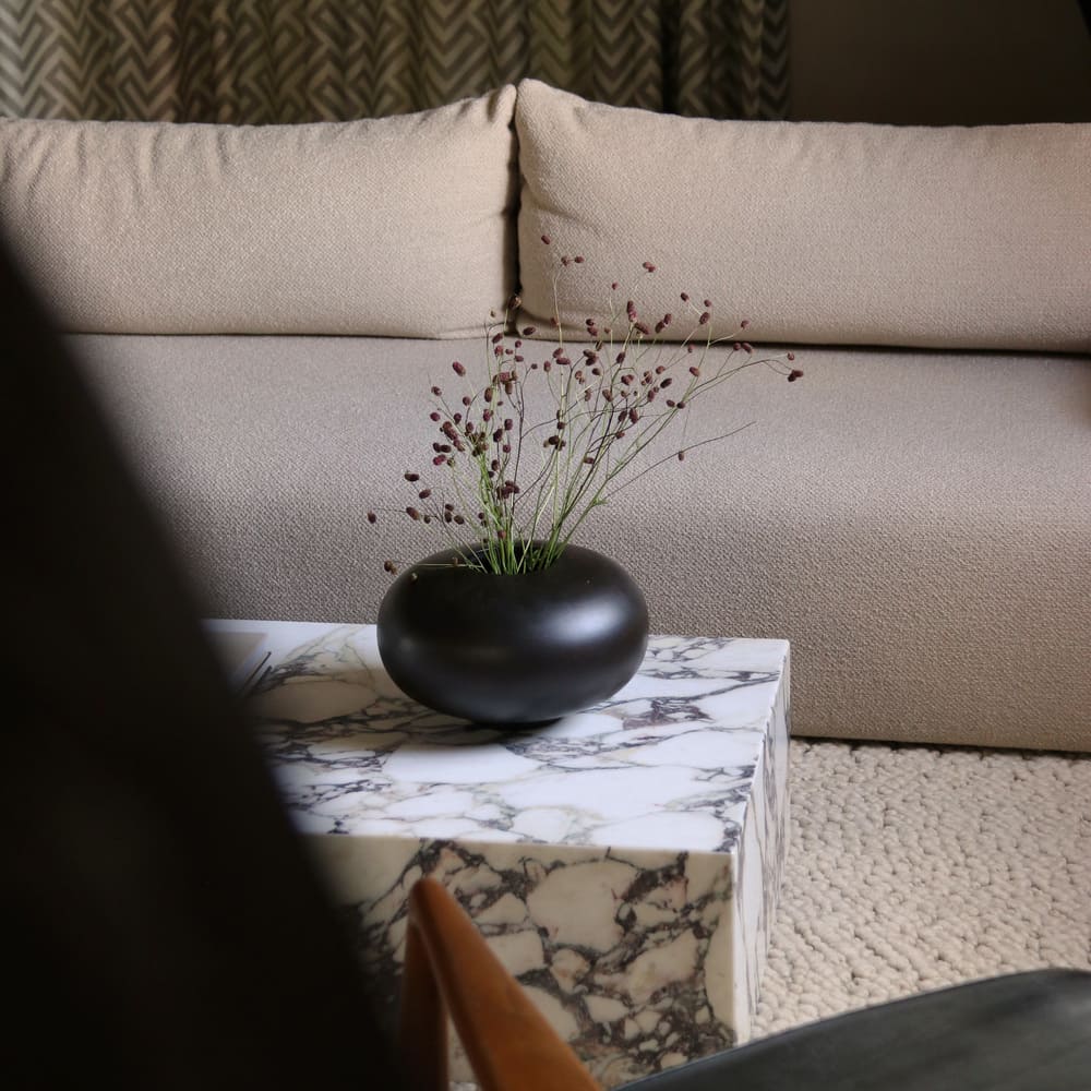 Audo Copenhagen Surround Vase / Audo Copenhagen（オドー コペンハーゲン） / 花器・フラワーベース・花瓶 / ADO10057_dt_02.jpg