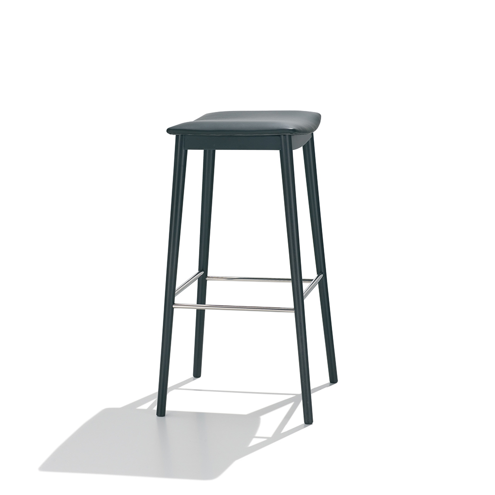 Smile Backless counter stool BQ0350 381 Valencia / Andreu World（アンドリューワールド） / カウンターチェア・バーチェア / AND10003_dt_02.jpg