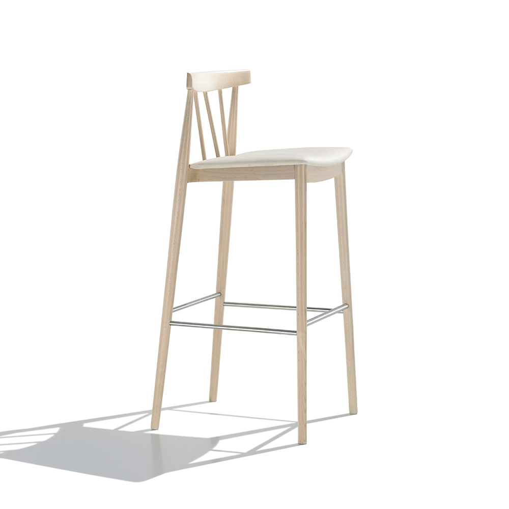 Smile Counter stool BQ0347 311 Valencia / Andreu World（アンドリューワールド） / カウンターチェア・バーチェア / AND10005_dt_03.jpg