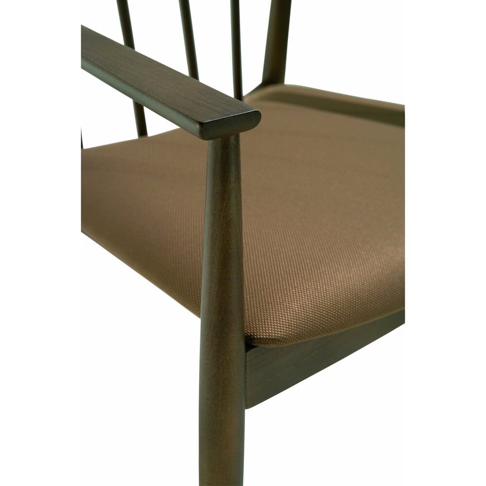 Smile Armchair SO0334 377 Kvadrat Canvas 2 / Andreu World（アンドリューワールド） / ダイニングチェア / AND10007_dt_05.jpg