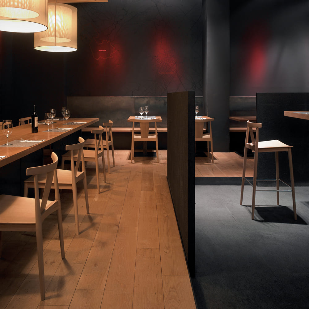 Smile Counter stool BQ0348 / Andreu World（アンドリューワールド） / カウンターチェア・バーチェア / AND10010_dt_04.jpg
