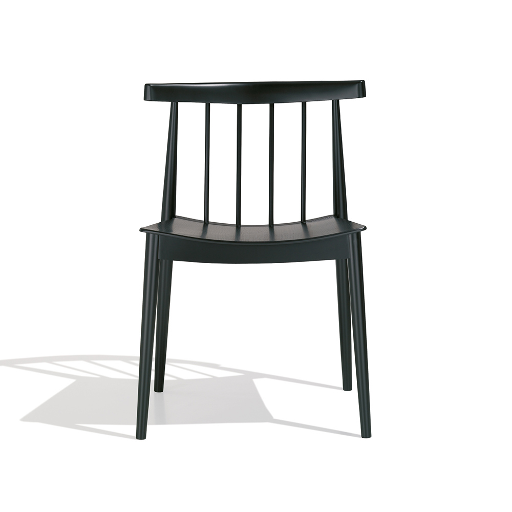 Smile Stackable chair SI0323 / Andreu World（アンドリューワールド） / ダイニングチェア / AND10015_dt_04.jpg