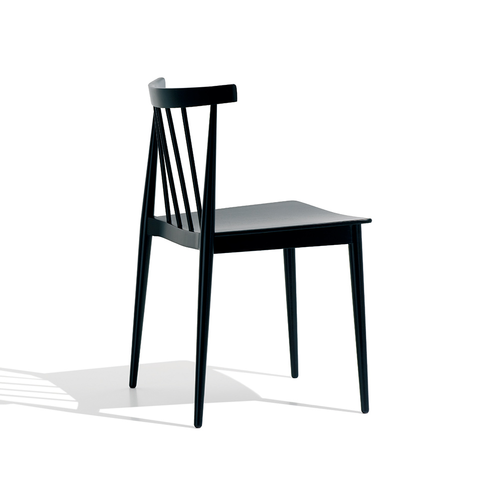 Smile Stackable chair SI0323 / Andreu World（アンドリューワールド） / ダイニングチェア / AND10015_dt_06.jpg