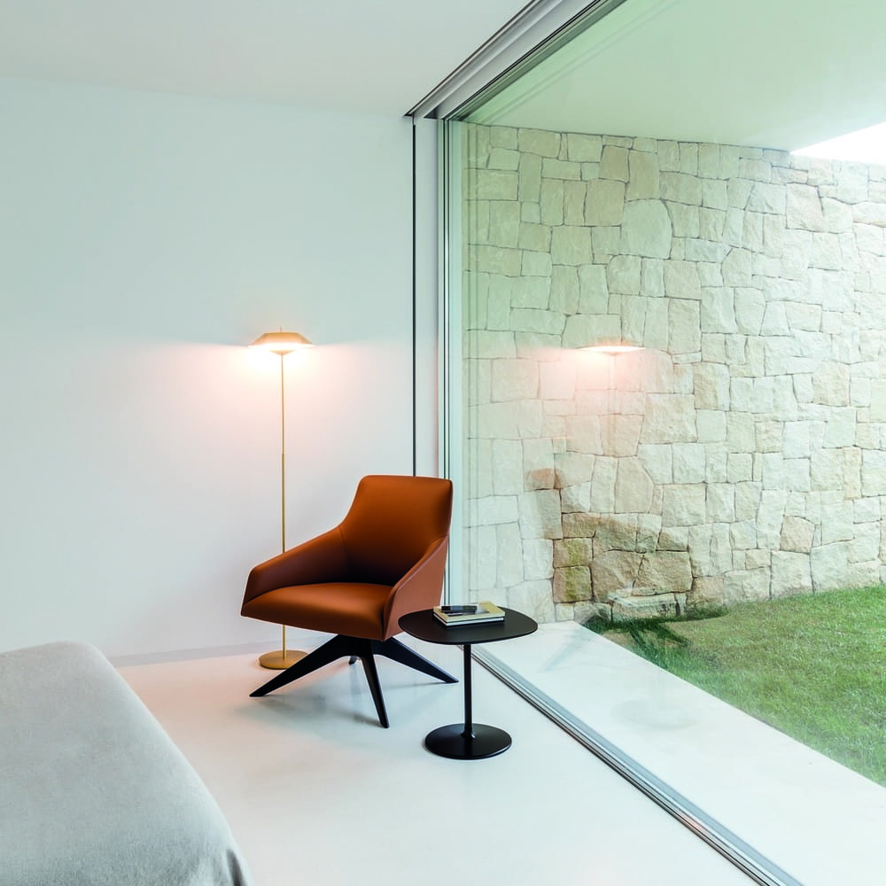 Alya Low back lounge chair BU1524 311 Gabriel Capture / Andreu World（アンドリューワールド） / ラウンジチェア / AND10037_dt_07.jpg