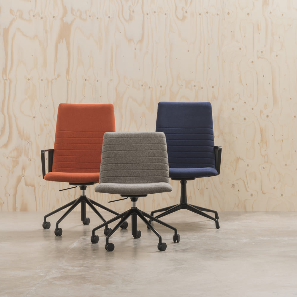 Flex Executive Intermediate back armchair SO1860 5casters Black Valencia / Andreu World（アンドリューワールド） / オフィスチェア・ワークチェア / AND10062_dt_02.jpg