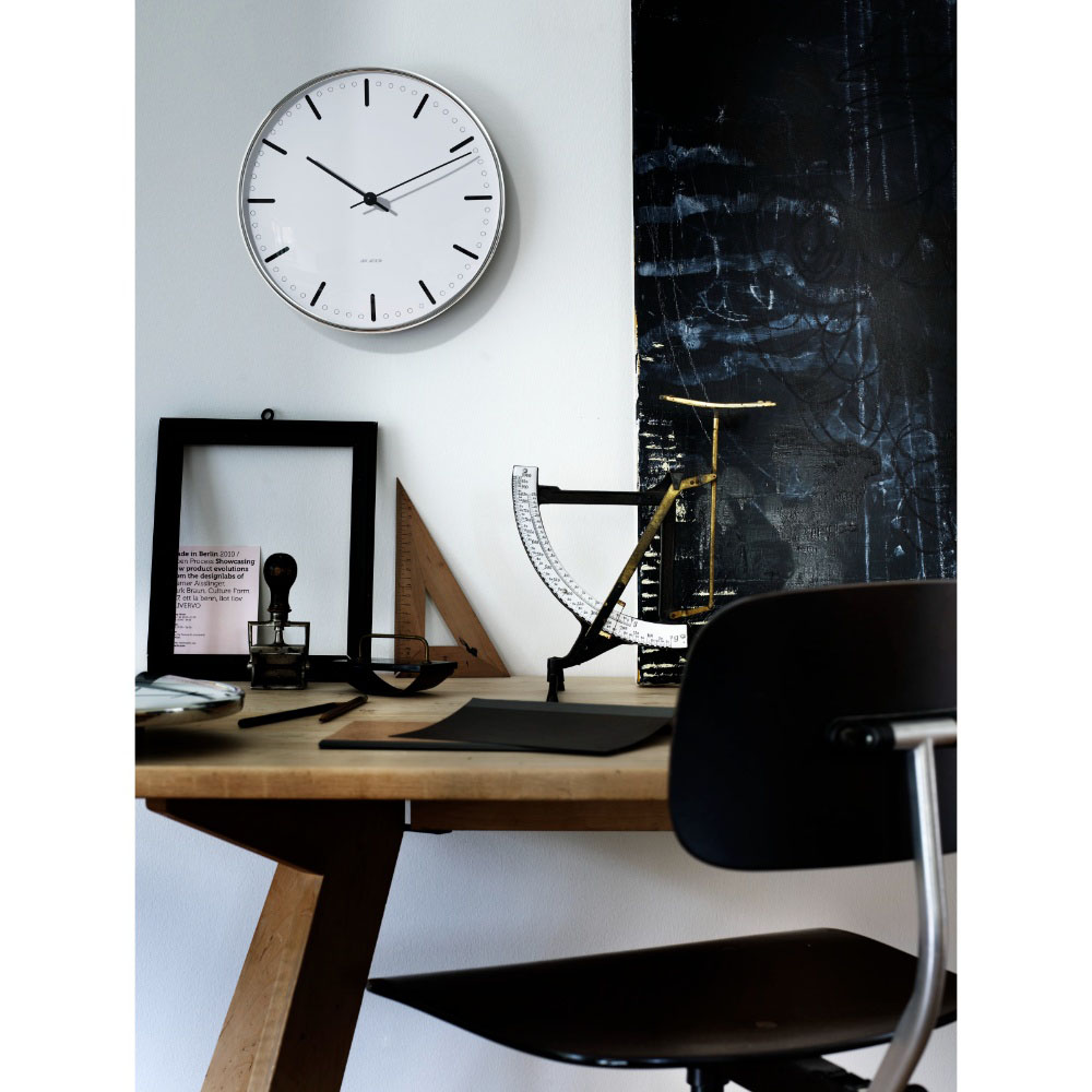 ARNE JACOBSEN Wall Clock CityHall 210mm / ARNE JACOBSEN（アルネヤコブセン） / 時計・壁掛け時計・置時計 / ARE10009_dt_02.jpg