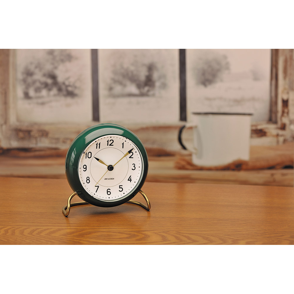ARNE JACOBSEN Table Clock STATION / ARNE JACOBSEN（アルネヤコブセン） / 時計・壁掛け時計・置時計 / ARE10022_dt_04.jpg