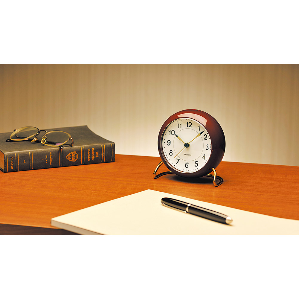 ARNE JACOBSEN Table Clock STATION / ARNE JACOBSEN（アルネヤコブセン） / 時計・壁掛け時計・置時計 / ARE10022_dt_05.jpg