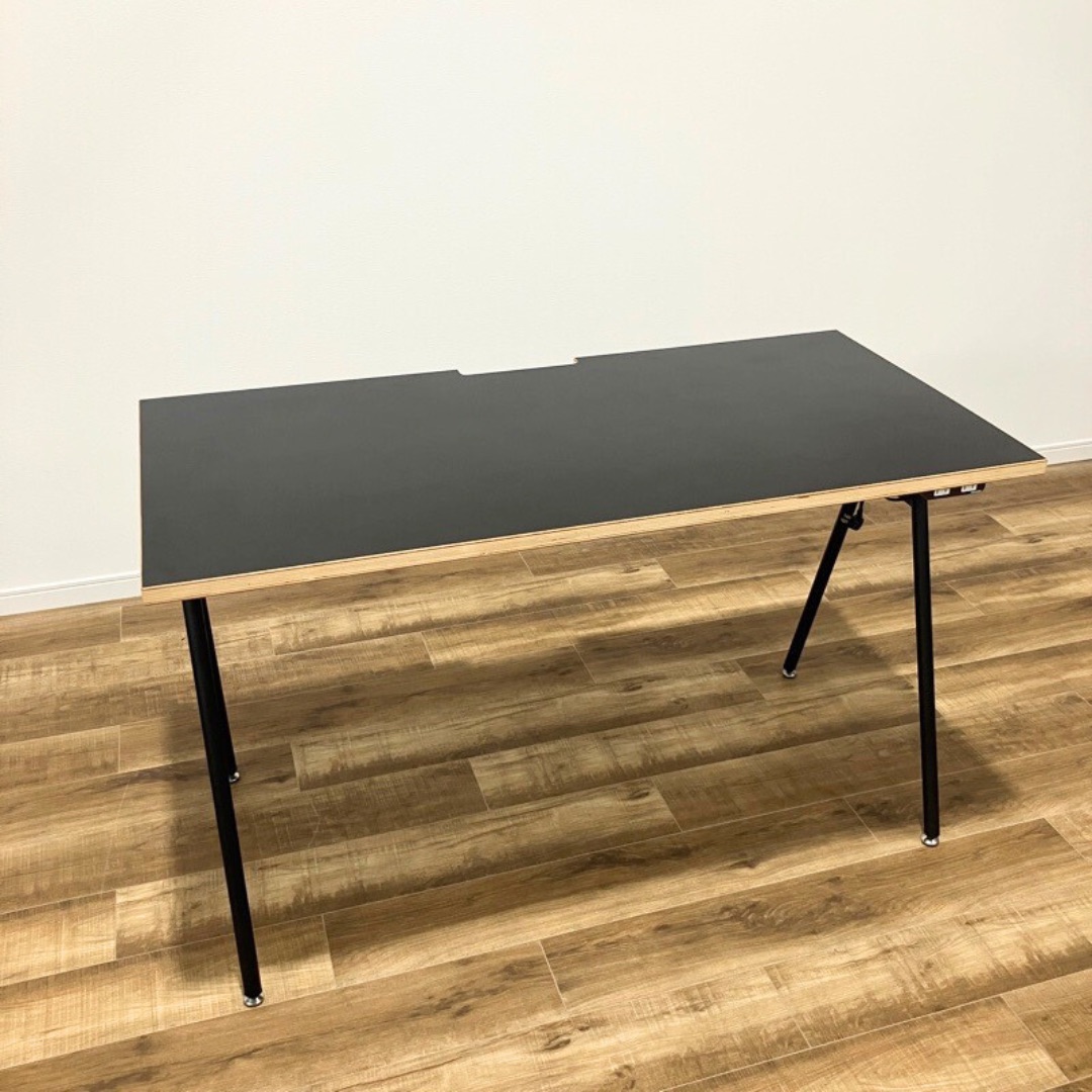 ASPLUND COMPASS LEG DESK ブラック コンセントあり OHW / ASPLUND（アスプルンド） / デスク・PCデスク / AWN30011BLK_ma.jpg