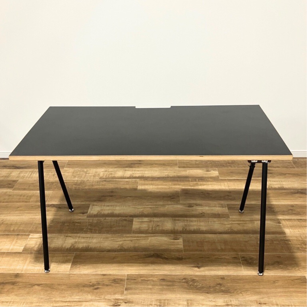 ASPLUND COMPASS LEG DESK ブラック コンセントあり OHW / ASPLUND（アスプルンド） / デスク・PCデスク / AWN30011_dt_01.jpg