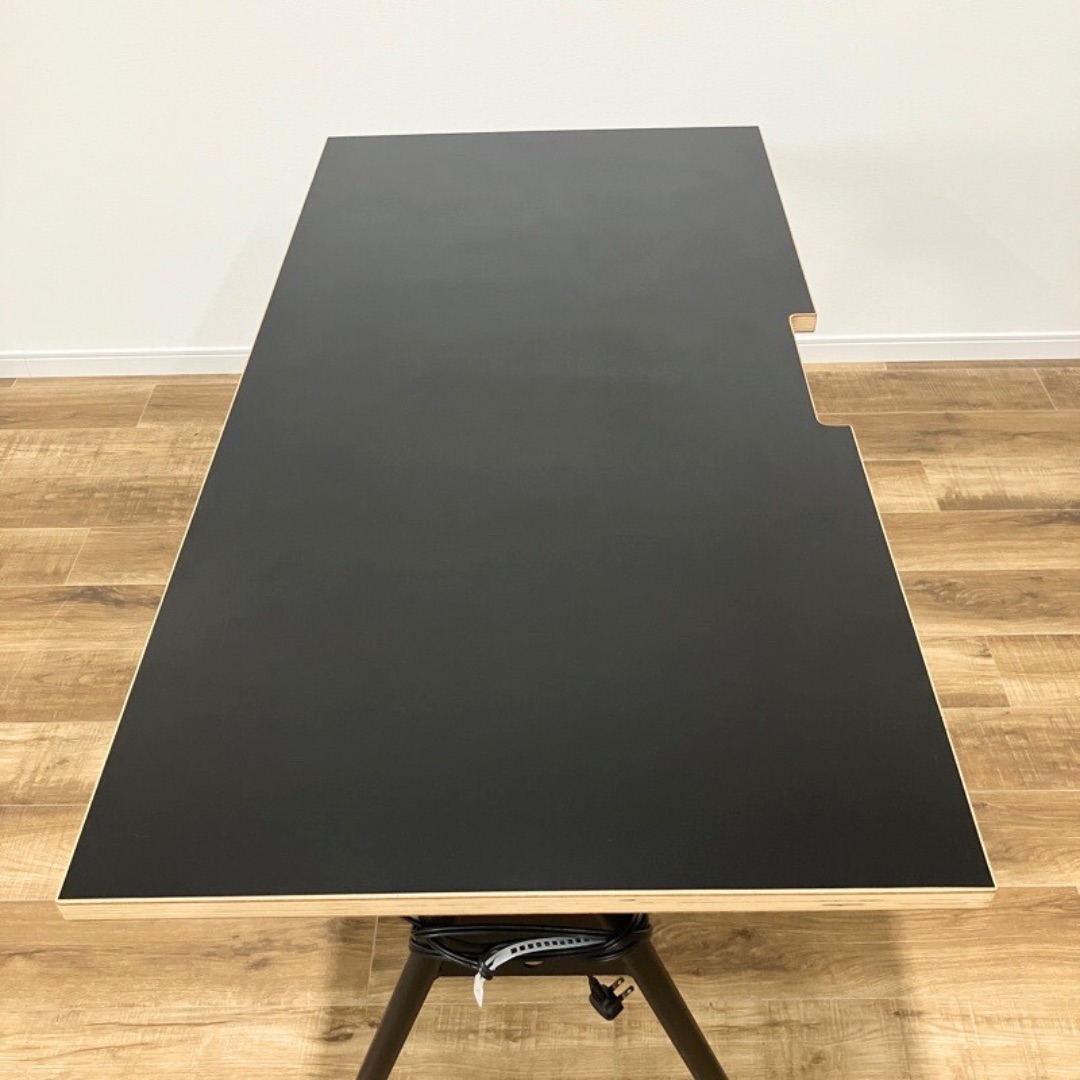 ASPLUND COMPASS LEG DESK ブラック コンセントあり OHW / ASPLUND（アスプルンド） / デスク・PCデスク / AWN30011_dt_06.jpg