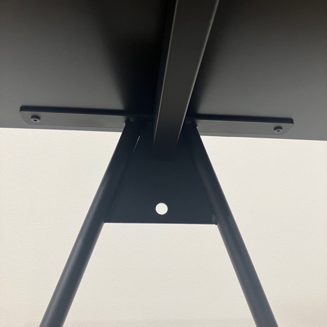 ASPLUND COMPASS LEG DESK ブラック コンセントあり OHW / ASPLUND（アスプルンド） / デスク・PCデスク / AWN30011_dt_08.jpg