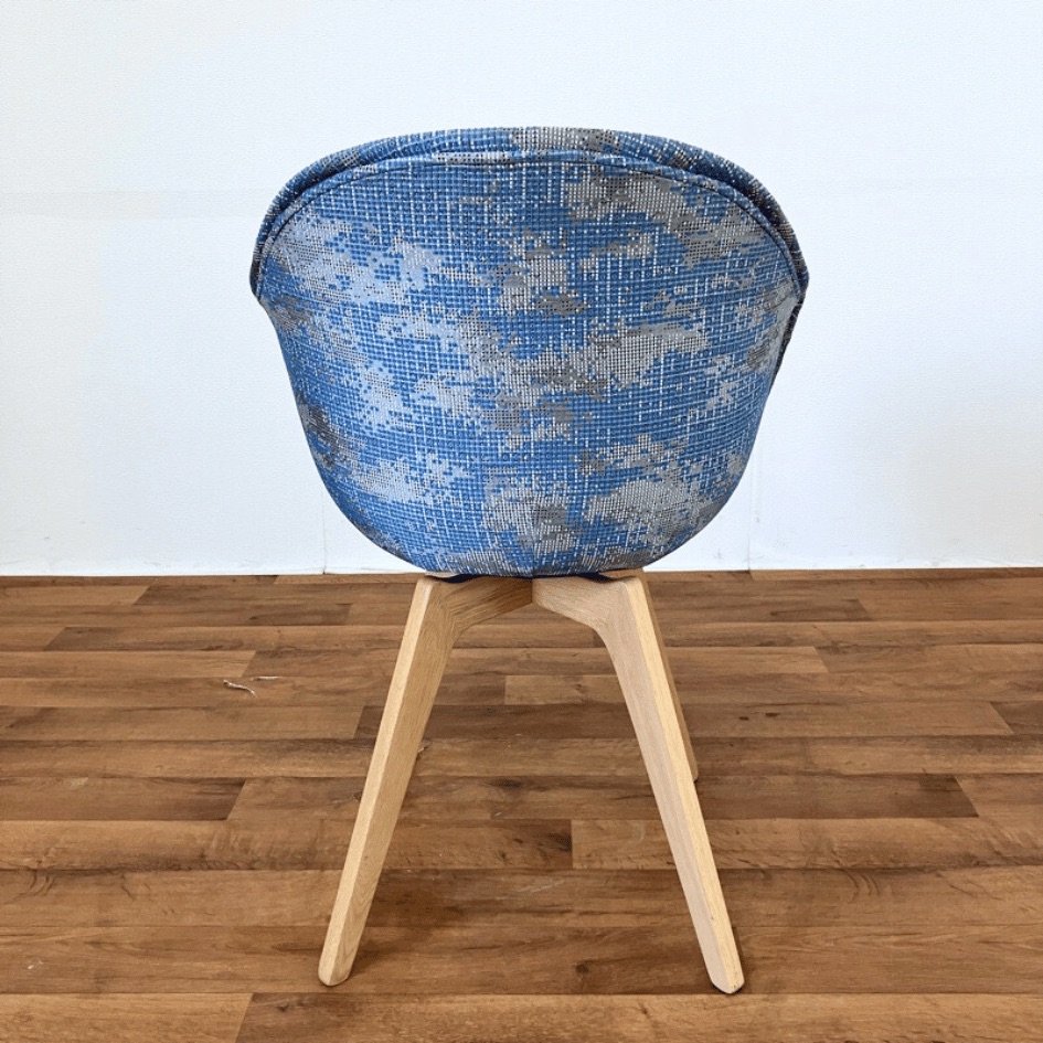 BoConcept ADELAIDE CHAIR 肘付 木脚 OHW / BoConcept（ボーコンセプト） / ダイニングチェア / AWN30051_dt_04.jpg