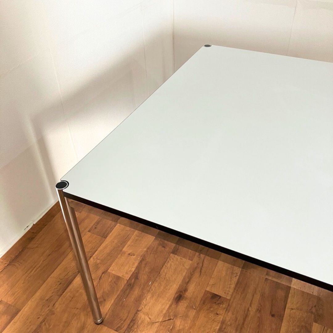 USM USM Haller Table ハラーテーブル 1200×1200mm ホワイト OHW USM USM Haller Table ハラーテーブル 1200×1200mm ホワイト OHW