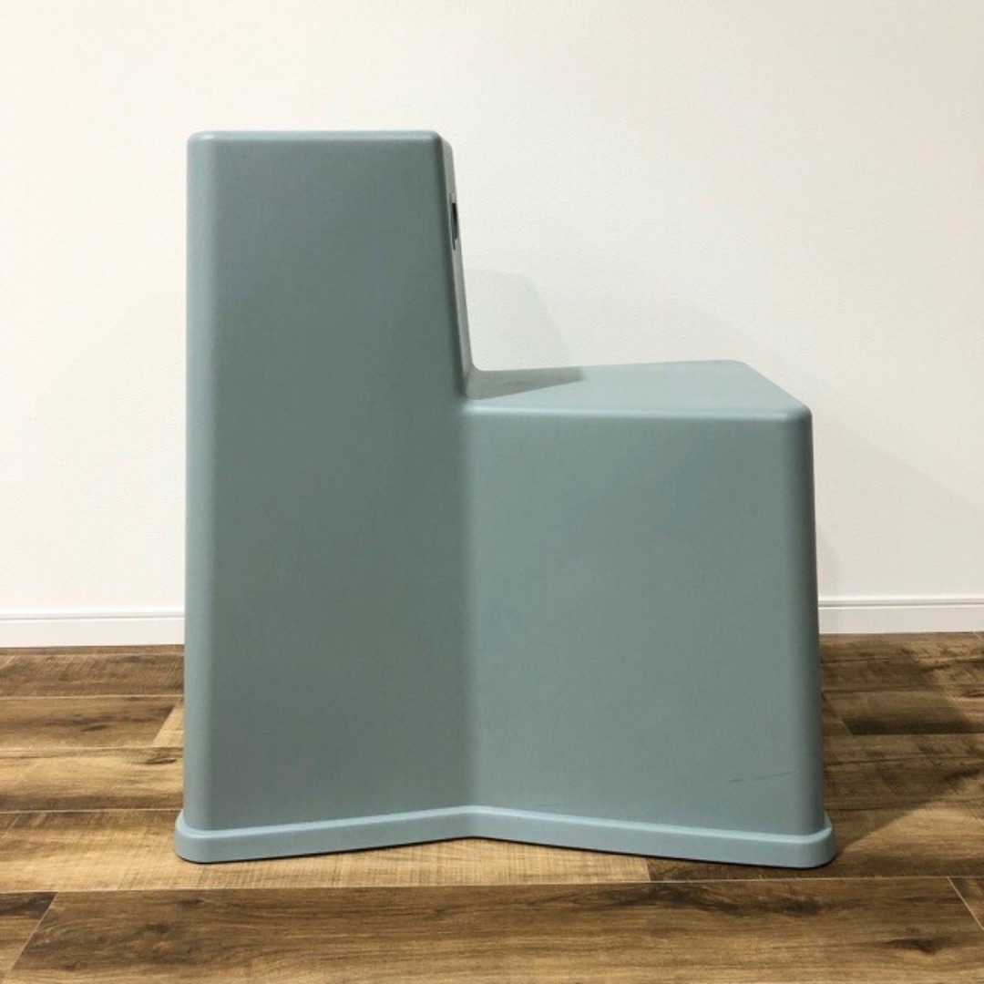 Vitra Stool-Tool light grey コンスタンチン・グルチッチ 2021年製 OHW / Vitra（ヴィトラ） / ダイニングチェア / AWN30160_dt_04.jpg