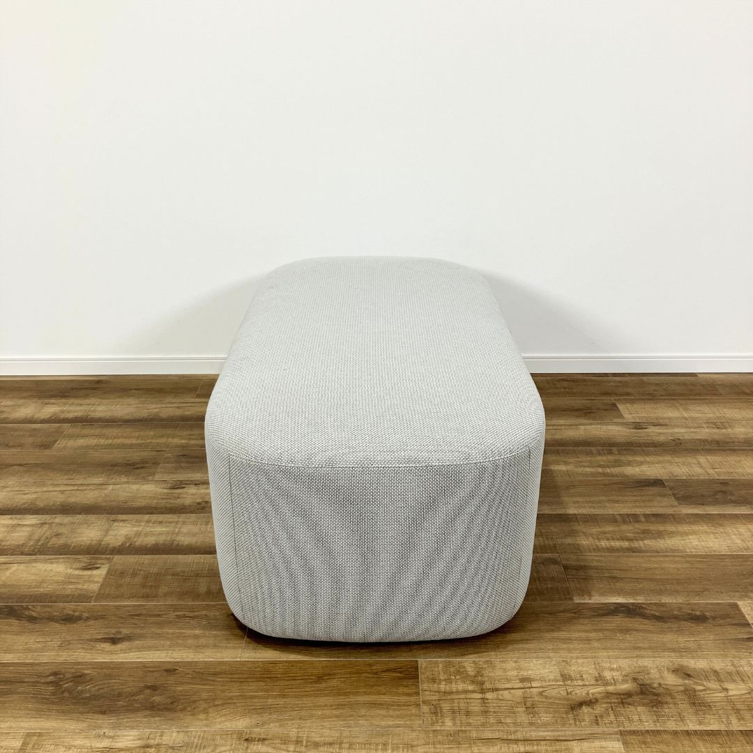 Karimoku New Standard Polar Lounge Bench MAHARAM MERIT B772 STAG / Karimoku New Standard（カリモクニュースタンダード） / ベンチ・ダイニングベンチ / AWN30295_dt_02.jpg