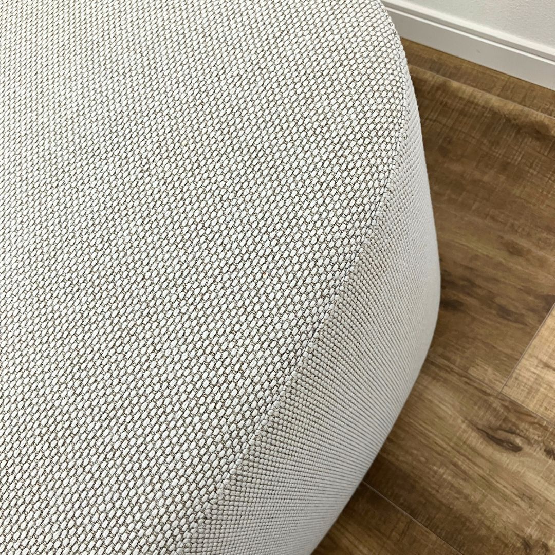 Karimoku New Standard Polar Lounge Bench MAHARAM MERIT B772 STAG / Karimoku New Standard（カリモクニュースタンダード） / ベンチ・ダイニングベンチ / AWN30295_dt_05.jpg