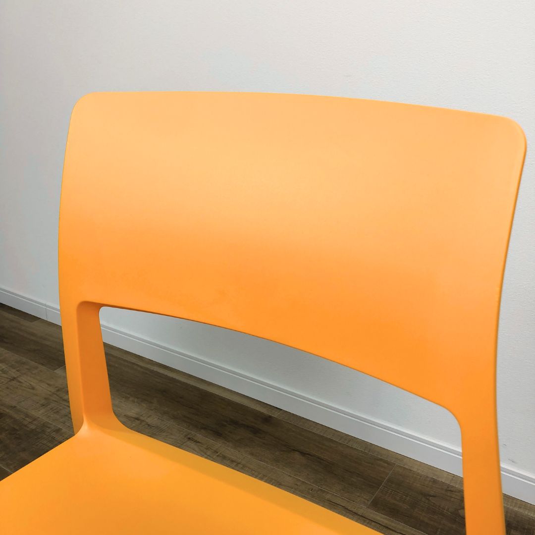 Vitra Tip Ton MANGO / Vitra（ヴィトラ） / ダイニングチェア / AWN30303_dt_05.jpg