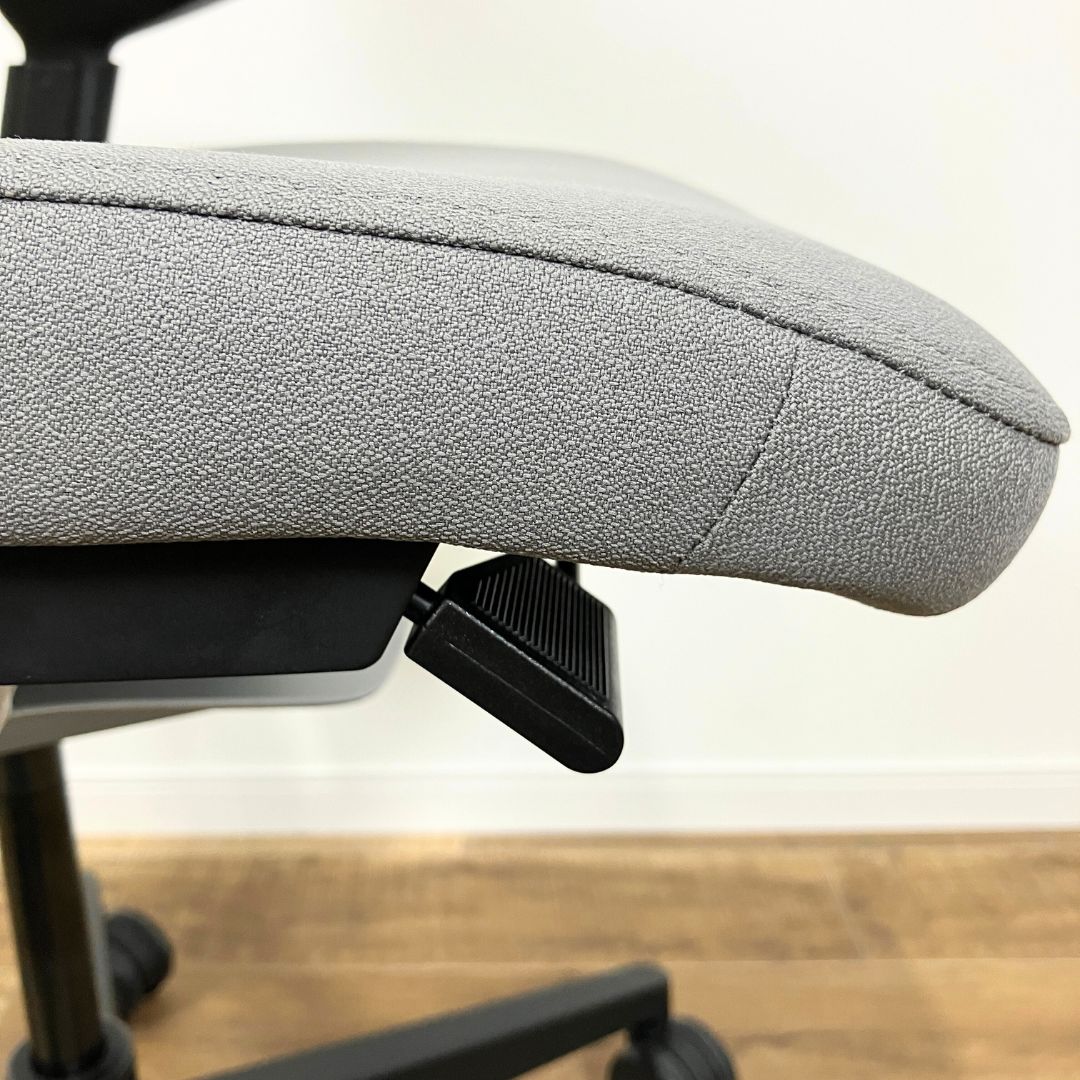 Steelcase Think GREEN/GRAY / steelcase（スチールケース） / オフィスチェア・ワークチェア / AWN30321_dt_10.jpg
