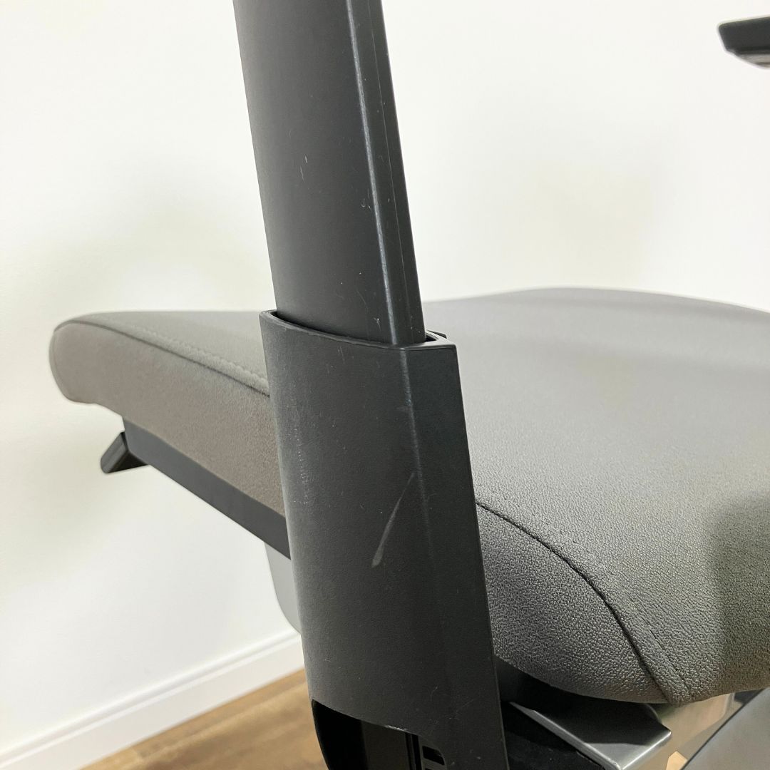 Steelcase Think GREEN/GRAY / steelcase（スチールケース） / オフィスチェア・ワークチェア / AWN30321_dt_18.jpg