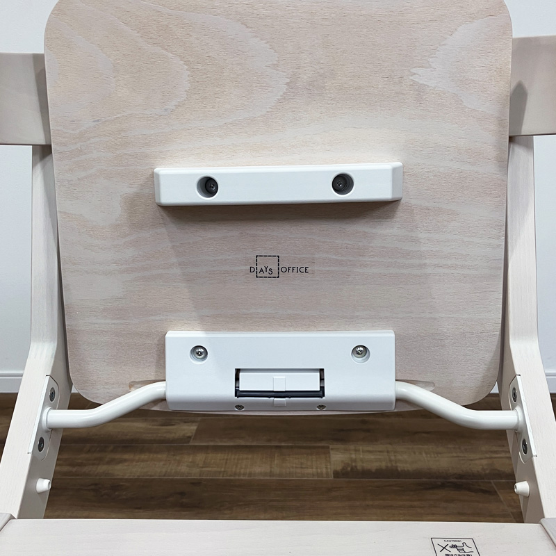 KOKUYO DAYS OFFICE wood side XY-CWS1W2W グレインドホワイト / KOKUYO（コクヨ） / 折りたたみチェア・折りたたみ椅子 / AWN30329_dt_06.jpg