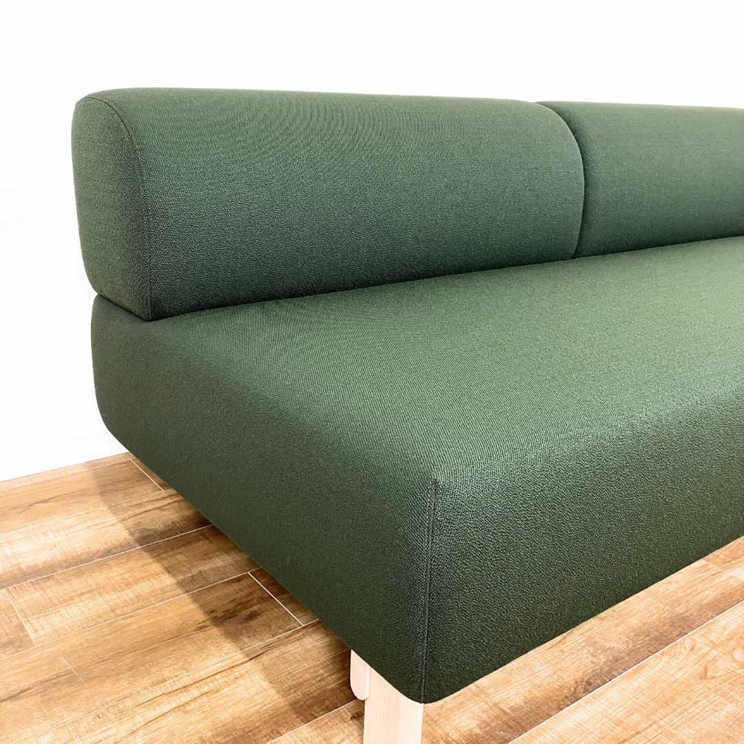 Karimoku New Standard Elephant Sofa 3-Seater Bench Dark Green / Karimoku New Standard（カリモクニュースタンダード） / 3人掛けソファ / AWN30366_dt_06.jpg