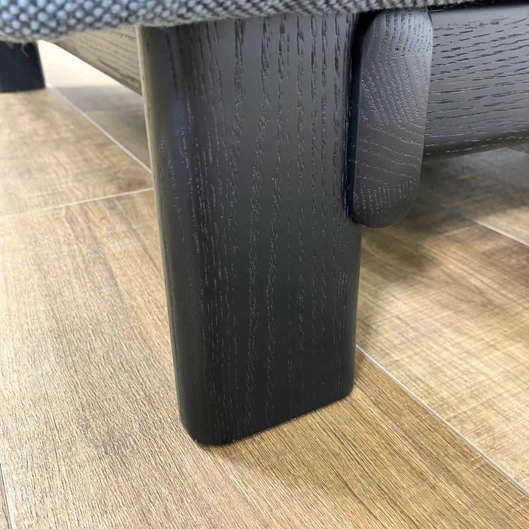 Karimoku New Standard Elephant Sofa 1-Seater Bench Black / Karimoku New Standard（カリモクニュースタンダード） / 1人掛けソファ / AWN30370_dt_09.jpg