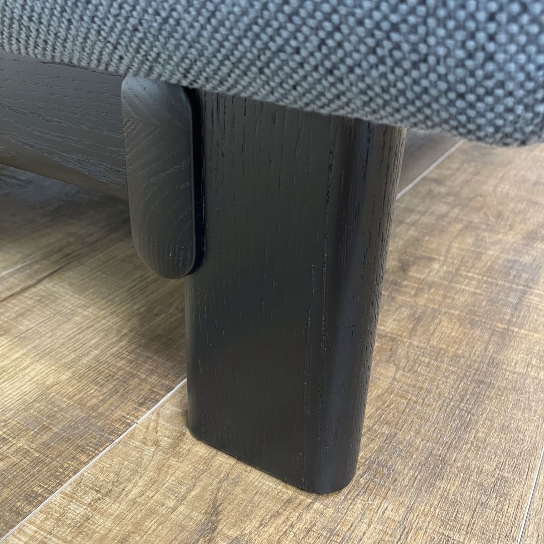 Karimoku New Standard Elephant Sofa 1-Seater Bench Black / Karimoku New Standard（カリモクニュースタンダード） / 1人掛けソファ / AWN30370_dt_10.jpg