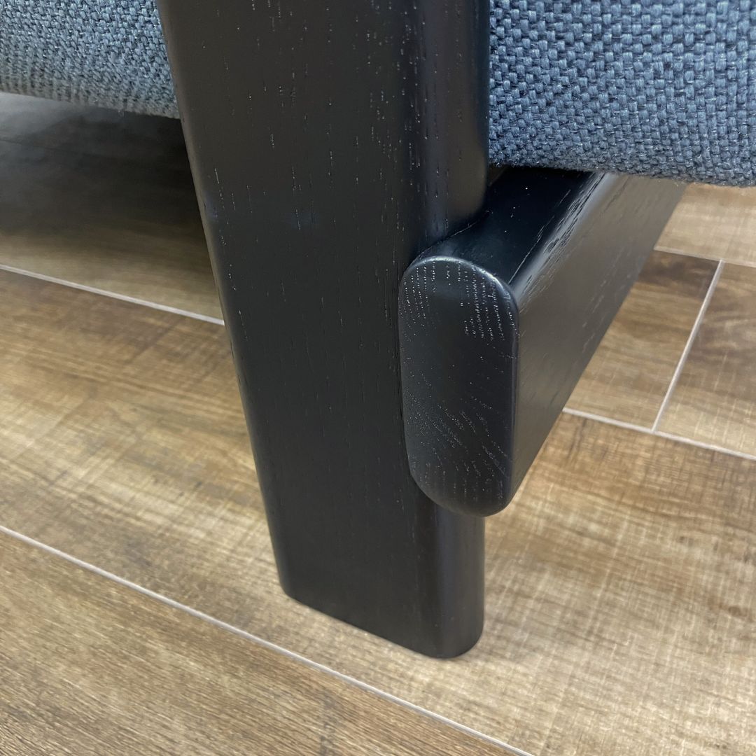 Karimoku New Standard Elephant Sofa 1-Seater Bench Black / Karimoku New Standard（カリモクニュースタンダード） / 1人掛けソファ / AWN30370_dt_17.jpg