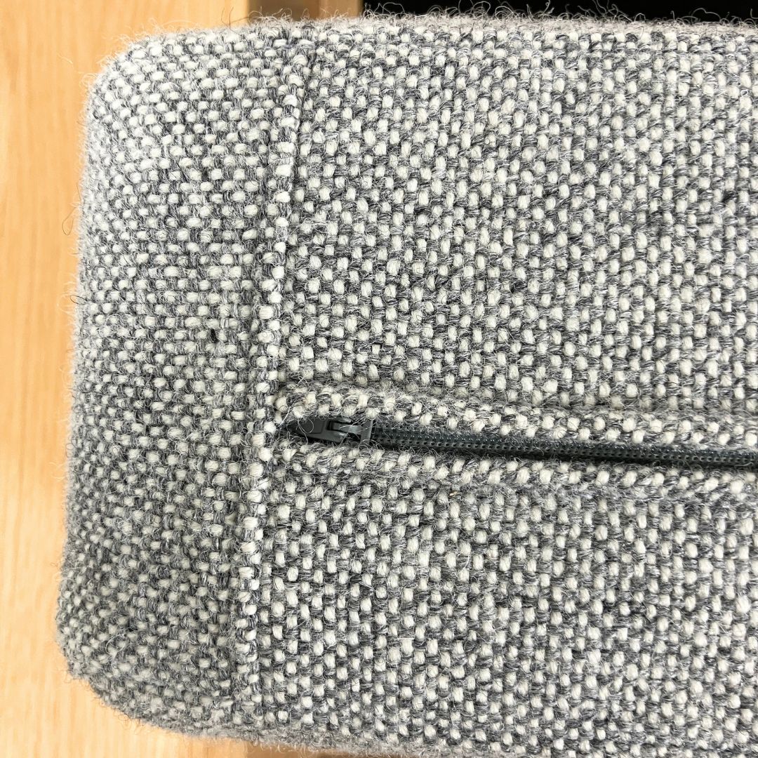 石巻工房 by Karimoku KOBO SOFA by Karimoku Beige / 石巻工房 by Karimoku（イシノマキコウボウバイカリモク） / 1人掛けソファ / AWN30377_dt_12.jpg