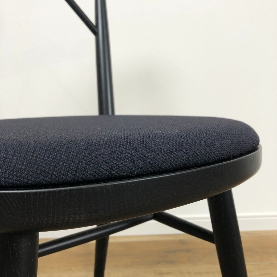カリモク家具 omi Armless Chair Grain matte black / カリモク家具（カリモクカグ） / ダイニングチェア / AWN30383_dt_13.jpg