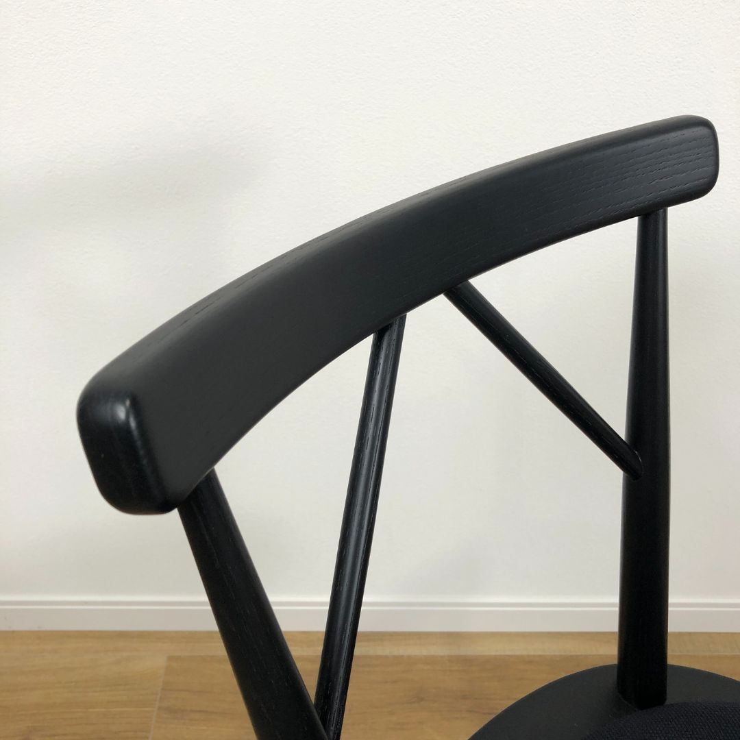 カリモク家具 omi Armless Chair Grain matte black / カリモク家具（カリモクカグ） / ダイニングチェア / AWN30383_dt_16.jpg