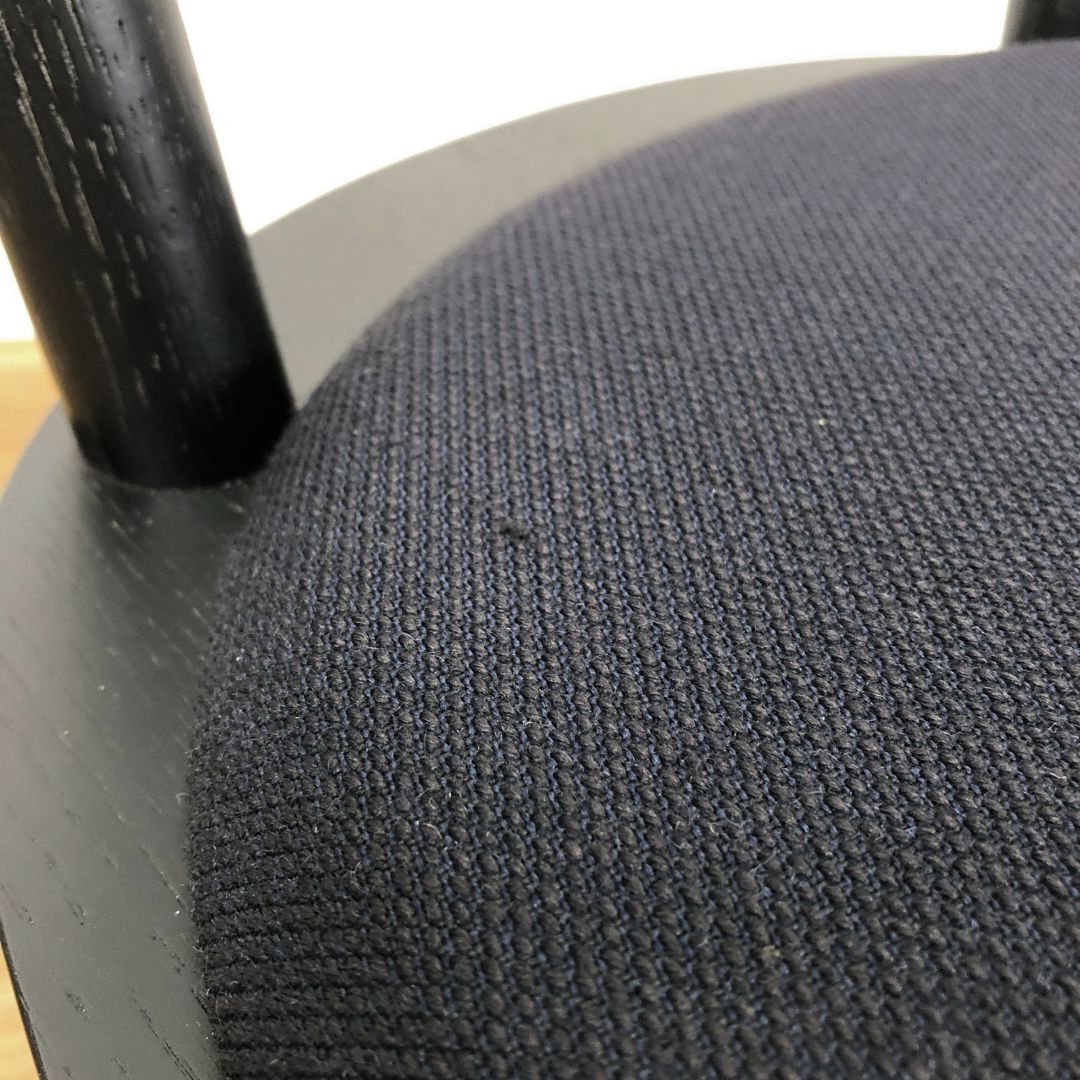 カリモク家具 omi Armless Chair Grain matte black / カリモク家具（カリモクカグ） / ダイニングチェア / AWN30383_dt_18.jpg