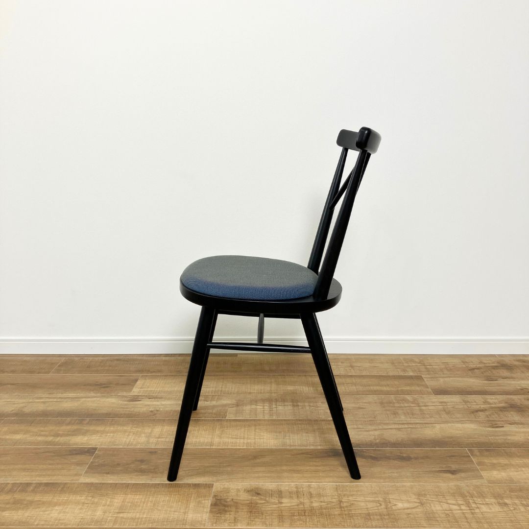 カリモク家具 omi Armless Chair Grain matte black / カリモク家具（カリモクカグ） / ダイニングチェア / AWN30384_dt_02.jpg