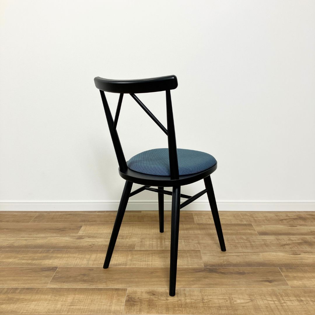 カリモク家具 omi Armless Chair Grain matte black / カリモク家具（カリモクカグ） / ダイニングチェア / AWN30384_dt_04.jpg