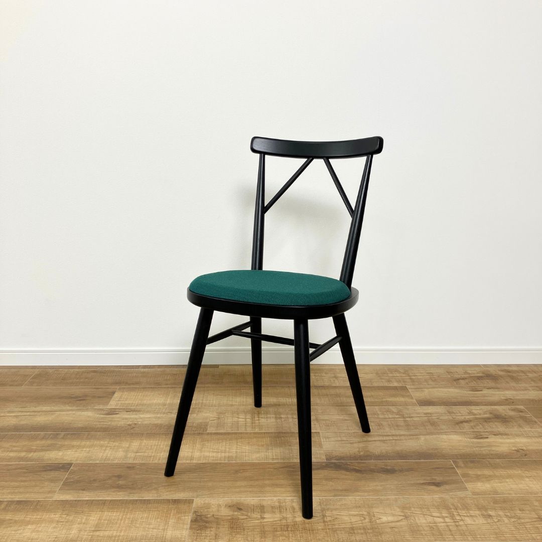 カリモク家具 omi Armless Chair Grain matte black / カリモク家具（カリモクカグ） / ダイニングチェア / AWN30385BLK_ma.jpg