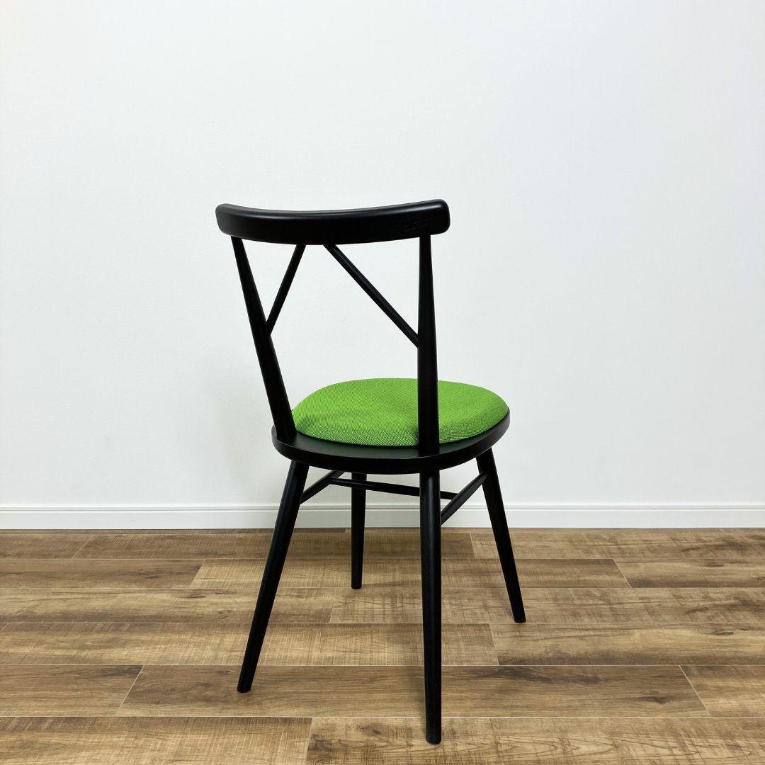 カリモク家具 omi Armless Chair Grain matte black / カリモク家具（カリモクカグ） / ダイニングチェア / AWN30387_dt_04.jpg