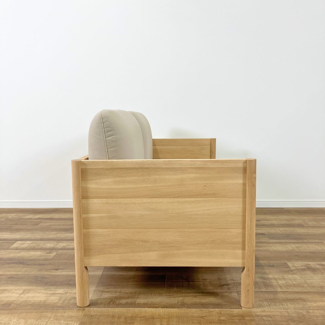 Karimoku New Standard Castor Lobby Sofa 2seater Beige / Karimoku New Standard（カリモクニュースタンダード） / 2人掛けソファ / AWN30395_dt_04.jpg