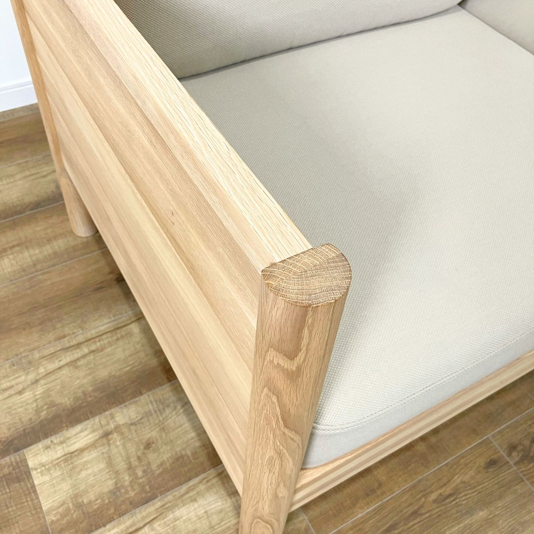 Karimoku New Standard Castor Lobby Sofa 2seater Beige / Karimoku New Standard（カリモクニュースタンダード） / 2人掛けソファ / AWN30395_dt_11.jpg