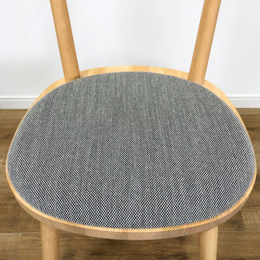 カリモク家具 omi Armless Chair PURE OAK / カリモク家具（カリモクカグ） / ダイニングチェア / AWN30398_dt_09.jpg