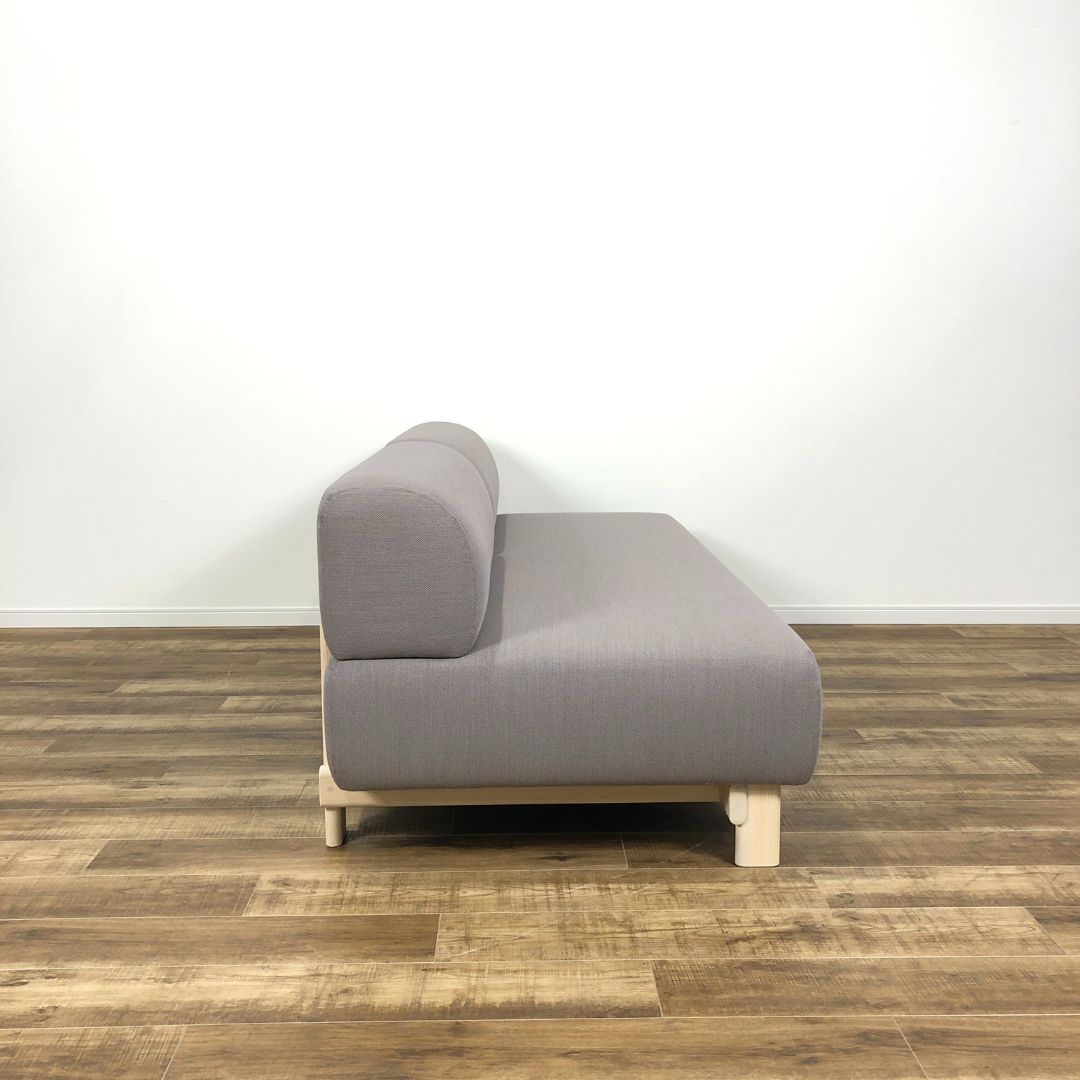 Karimoku New Standard Elephant Sofa 3-Seater Bench Warm Gray / Karimoku New Standard（カリモクニュースタンダード） / 3人掛けソファ / AWN30406_dt_02.jpg