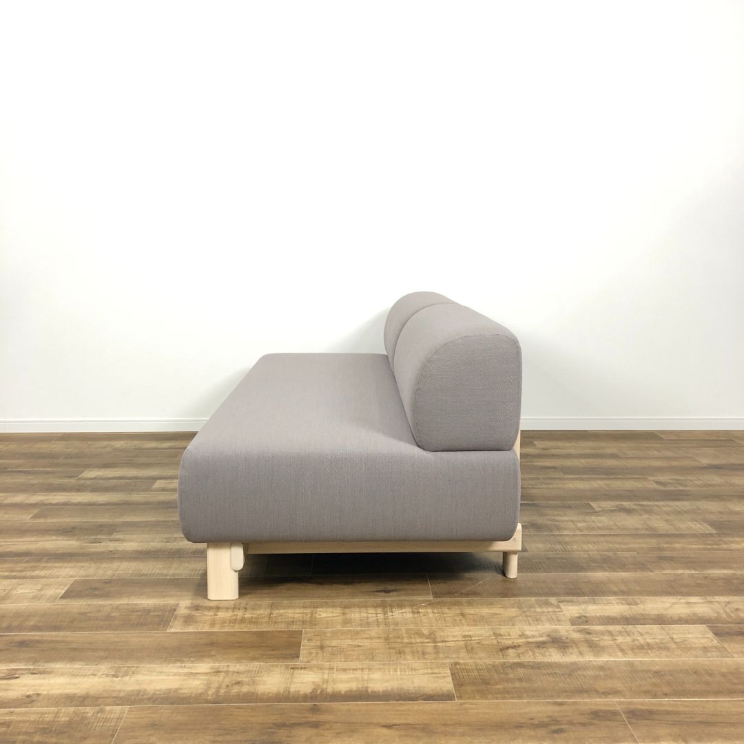 Karimoku New Standard Elephant Sofa 3-Seater Bench Warm Gray / Karimoku New Standard（カリモクニュースタンダード） / 3人掛けソファ / AWN30406_dt_04.jpg