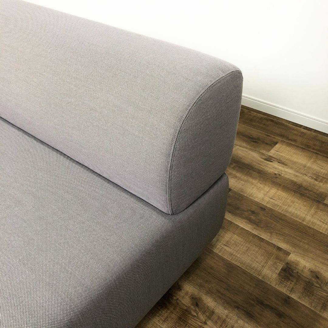 Karimoku New Standard Elephant Sofa 3-Seater Bench Warm Gray / Karimoku New Standard（カリモクニュースタンダード） / 3人掛けソファ / AWN30406_dt_08.jpg