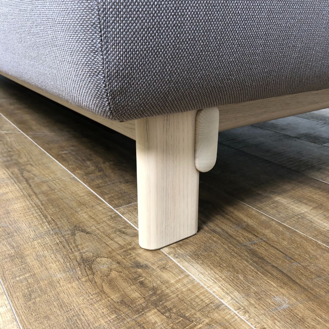 Karimoku New Standard Elephant Sofa 3-Seater Bench Warm Gray / Karimoku New Standard（カリモクニュースタンダード） / 3人掛けソファ / AWN30406_dt_11.jpg