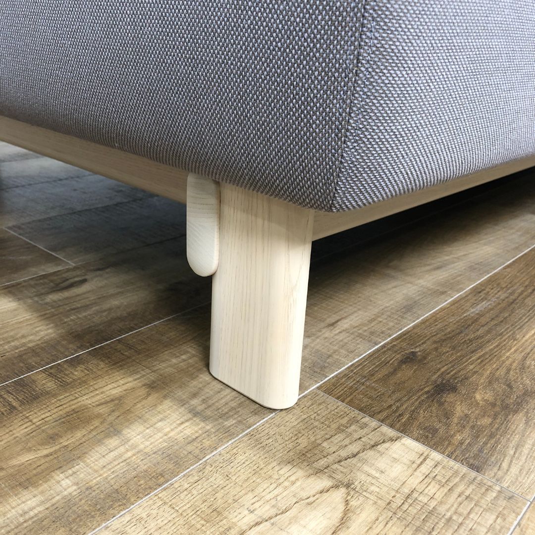 Karimoku New Standard Elephant Sofa 3-Seater Bench Warm Gray / Karimoku New Standard（カリモクニュースタンダード） / 3人掛けソファ / AWN30406_dt_12.jpg